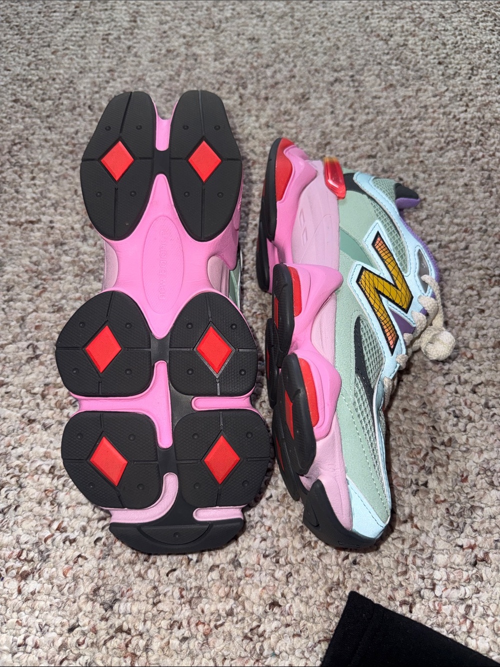 New Balance 9060 - Picture 5 of 5